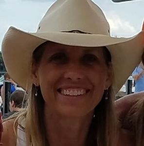 Meet your Posher, Cindy